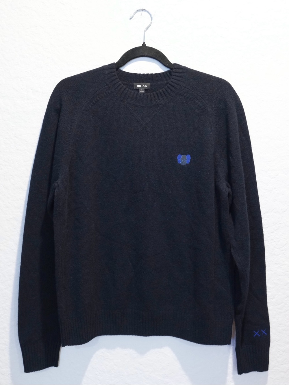 NWOT Uniqlo x KAWS Lambswool Crewneck Sweater Men’s S Navy Blue Embroidered